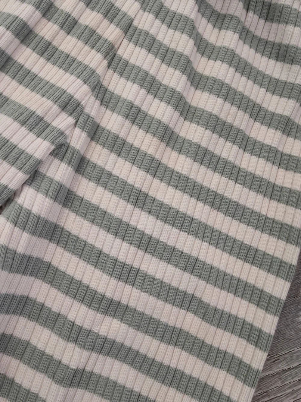 H&M stretchy comfortable